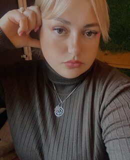 Аня